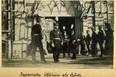 Japanische Offiziere als Gäste im deutschen Offizier während eines historischen Besuchs in den 1920er Jahren