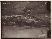 Historische Luftaufnahme von einer Stadtlandschaft aus dem Jahr 1916