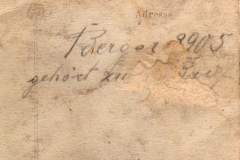 Alter Brief mit handschriftlicher Adresse und Stempel aus der Vergangenheit