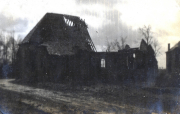 Zerstörter Bauernhof an der Westfront während des Ersten Weltkriegs