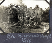 Gruppenbild von Soldaten des Heeres an der Westfront während des Ersten Weltkriegs