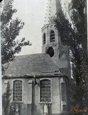 Zerstörte Kirche an der Westfront während des Ersten Weltkriegs
