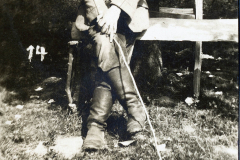 Soldat im Garten an der Westfront während des Ersten Weltkriegs
