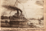 Kriegsschiff im Hafen