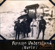 Historisches Gruppenbild von Soldaten der Fernspähabteilung in frostiger Umgebung