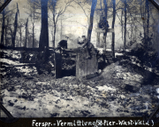 Fernspähtruppe im Einsatz im Wald bei St. Pierre im Winter