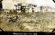 Zerstörte Gebäude in Westende-Bad während des Ersten Weltkriegs im Juli 1917
