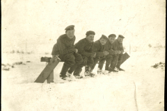 Soldaten der Fernspähabteilung während des Ersten Weltkriegs in einer winterlichen Landschaft