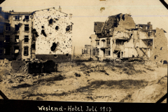 Ruinen des Westlend-Hotels im Juli 1917 während des Ersten Weltkriegs