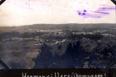 Historische Ansicht von Hermonville, einem Dorf in der Champagne mit Blick auf die Landschaft