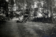 Erster Weltkrieg Artillerie-Truppen in der Waldstellung