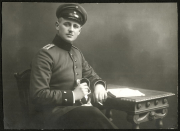 Soldat in Uniform des Ersten Weltkriegs