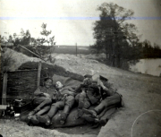 Erste Weltkrieg Artilleristen in Rast