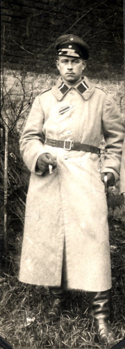 Soldat des Ersten Weltkriegs in Uniform