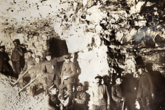 Soldaten der Heer in einem Bergwerk während des Ersten Weltkriegs