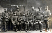 Heerstruppe Versammlung im Jahr 1914 mit Soldaten in Uniformen
