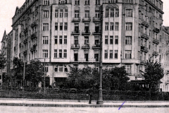 Blick auf das Gebäude des III. Batl. IV Thüring. Inf. Regt. 72 in Warschau, Juli 1915
