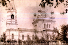 Blick auf die Kirche des III. Bataillons IV Thüringer Infanterie Regiments 72 mit prächtigen Zwiebelkuppeln