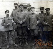 Offiziere des III. Bataillons des IV. Thüringischen Infanterie-Regiments 72 posieren im Freien in der Vergangenheit