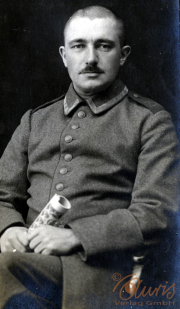 Porträt eines Soldaten des III. Bataillons des IV. Thüringischen Infanterie-Regiments 72 aus dem Ersten Weltkrieg
