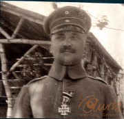 Soldat des III. Batl. des IV. Thüringischen Infanterie-Regiments 72 in militärischer Uniform mit Auszeichnung