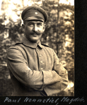 Porträt eines Soldaten des III. Bataillons des IV. Thüringischen Infanterie-Regiments 72 in der Natur
