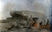 Soldat des III. Bataillons des IV. Thüringischen Infanterie-Regiments 72 steht vor einem befestigten Posten