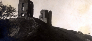 Ruinen einer alten Burg im Thüringer Wald aus der Zeit des Ersten Weltkriegs