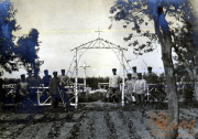 Militärangehörige des III. Batl. IV Thüring. Inf. Regt. 72 bei der Arbeit im Garten während des Ersten Weltkriegs
