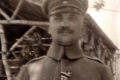 Soldat des III. Batl. des IV. Thüringischen Infanterie-Regiments 72 in militärischer Uniform mit Auszeichnung