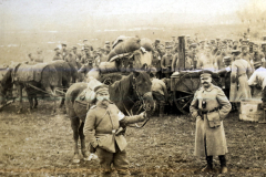 Soldaten des III. Bataillons des IV. Thüringer Infanterie-Regiments 72 beim Lagerleben während des Ersten Weltkriegs