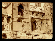 Zerstörte Kirche nach dem Krieg in Heer, S.M.W. Zug 48 P.B. 11