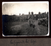 Soldaten des Heer S.M.W. Zug 48 während der Übungen bei Riga in der Natur
