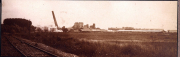 Industrieanlage des Armee-Kraftwagen-Instandsetzung Parks 3 mit Eisenbahnanschluss und Schornstein