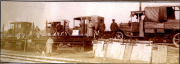 Eisenbahntransport von Kraftfahrzeugen im Armee-Kraftwagen-Instandsetzung Park 3