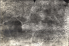 Luftaufnahme Prosnes-Moronvillers mit Granattrichtern und Schützengräben vom 26. Juni 1917