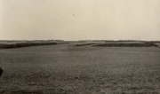 Weite Feldlandschaft in Frankreich während des Ersten Weltkriegs