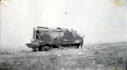 Zerstörter Panzer auf dem Schlachtfeld in Frankreich während des Ersten Weltkriegs