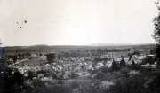 Panoramablick auf französisches Dorf während des Ersten Weltkriegs