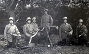 Deutsche Maschinengewehr-Kompanie mit MG 08 in Waldstellung, Frankreich