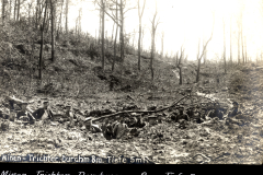 Minentrichter mit deutschen Soldaten - Durchmesser 8 Meter, Tiefe 5 Meter