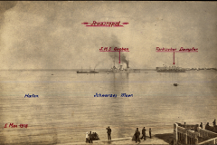 SMS Goeben und türkischer Dampfer im Hafen von Sewastopol am Schwarzen Meer, 5. Mai 1918