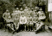 Gruppenbild deutscher Soldaten des Landwehr-Infanterie-Regiments 53 im Ersten Weltkrieg