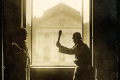 Deutsche Soldaten beim Häuserkampf im Ersten Weltkrieg