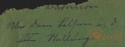 Manuskriptentwurf mit eleganter Schrift auf grünem Untergrund und historischen Notizen aus vergangener Zeit