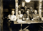 Geschichtliche Gruppe von Soldaten im Ersten Weltkrieg