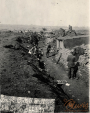 Im Grauen des Ersten Weltkriegs: Einblick in das Leben an der Front in der Nähe von Côpres im Jahr 1918