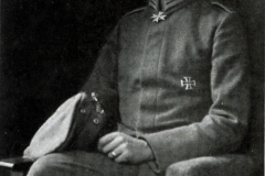 Oberst von Goerne im Militäruniform, ein Blick auf die Führung während des Ersten Weltkriegs