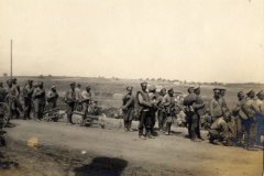 Feldzug von 1916 - Soldaten auf der Straße
