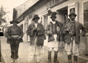 Soldaten im historischen Foto